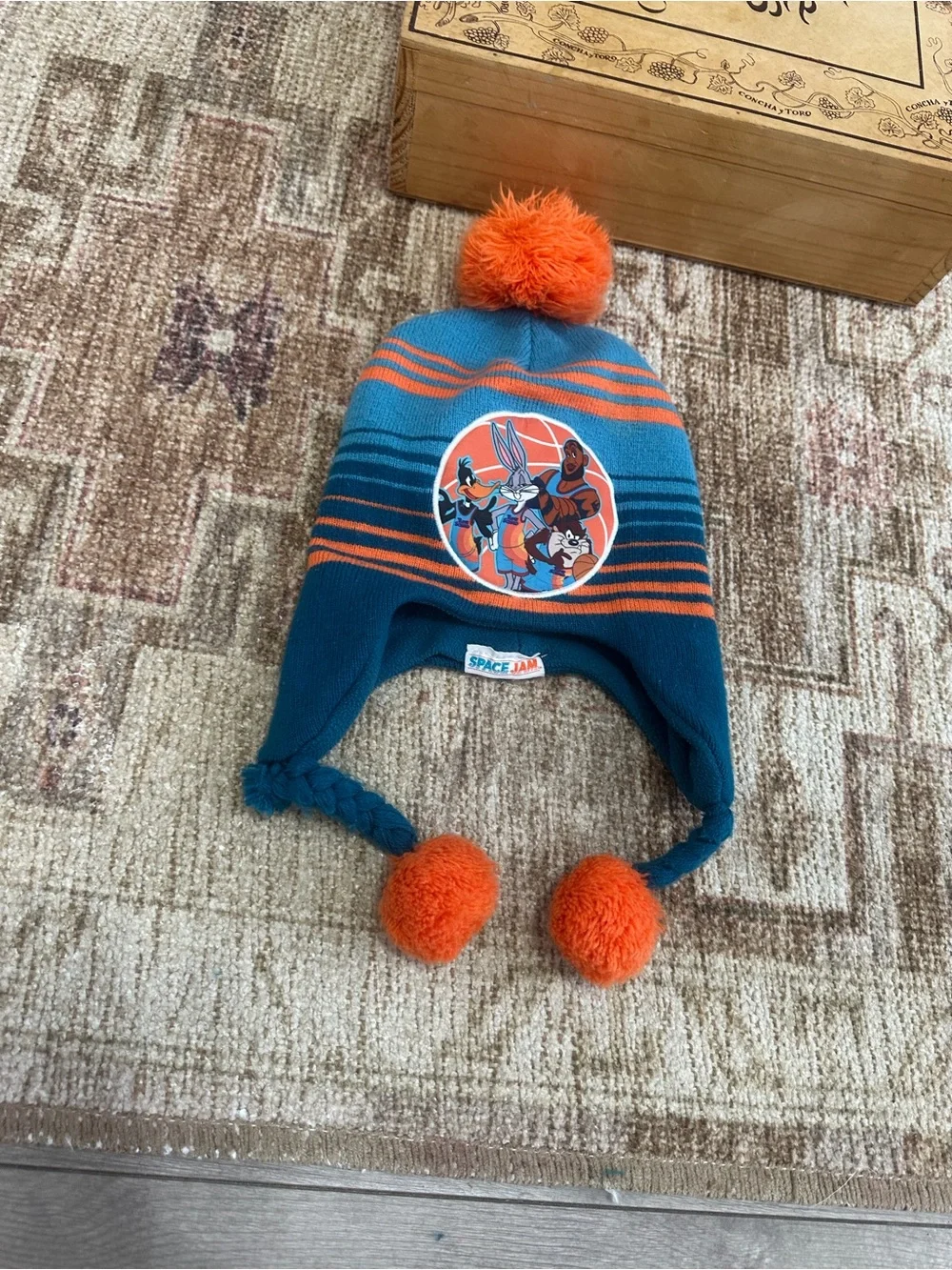 Looney Tunes Space Jam Youth Kids Winter Pom Beanie Hat Bugs Bunny Friends